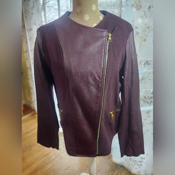 Faux leather jacket - Picture 2 of 5